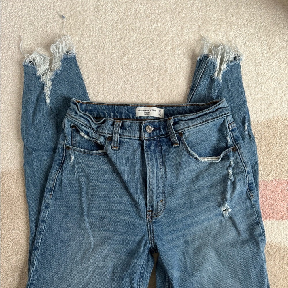 Abercrombie & Fitch Blue Ankle Cropped Distressed Jeans